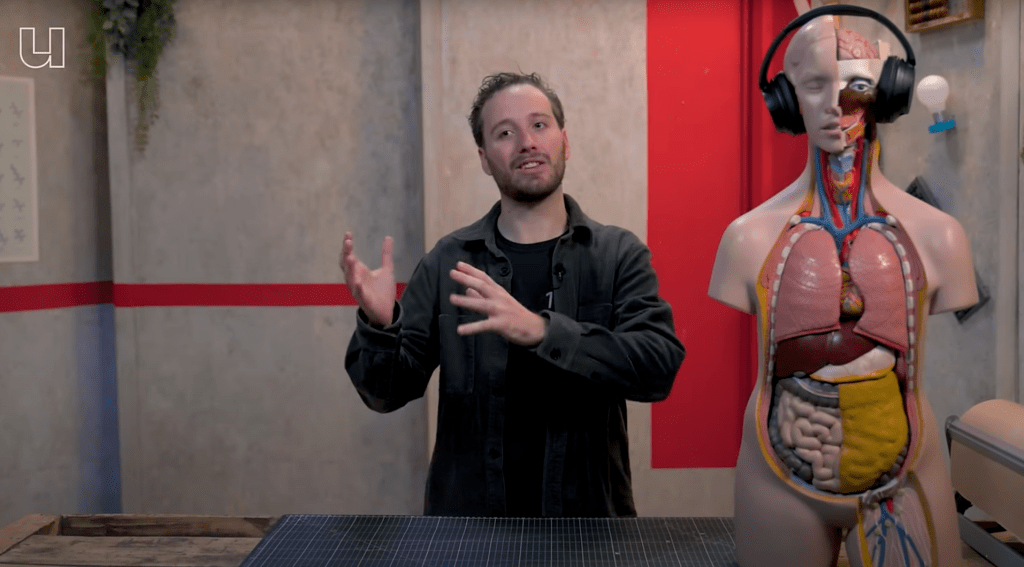 Universiteit van Nederland video on Noise-Cancelling with Silvin&nbsp;Willemsen